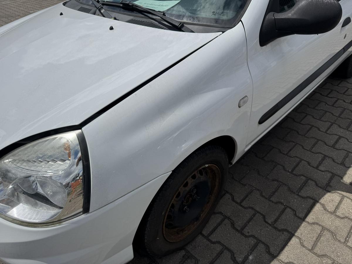 Renault Clio 2 original Kotfl&uuml;gel vorn links OV369 Wei&szlig; Facelift Bj.2009